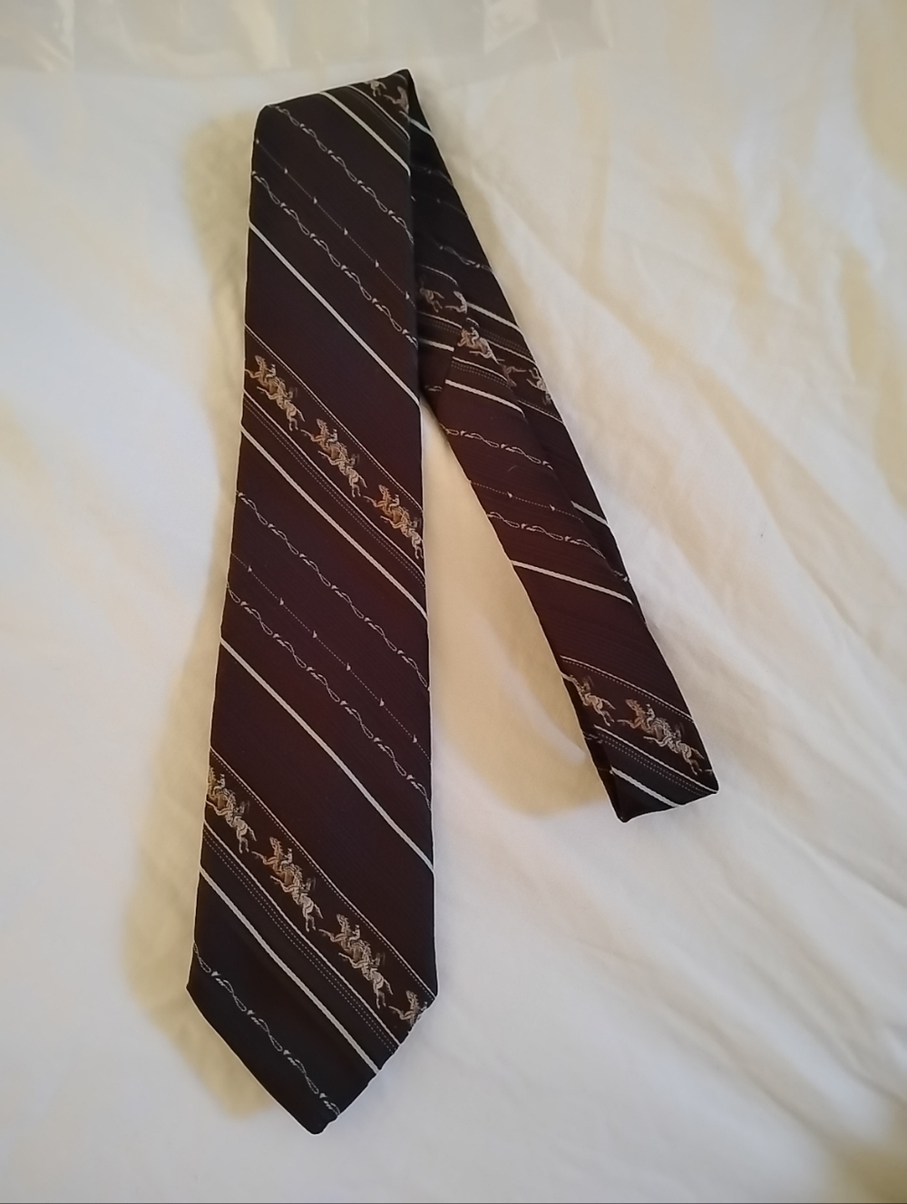 Classic Collections Sears Vintage Tie Necktie Striped Horses Hunting Brown